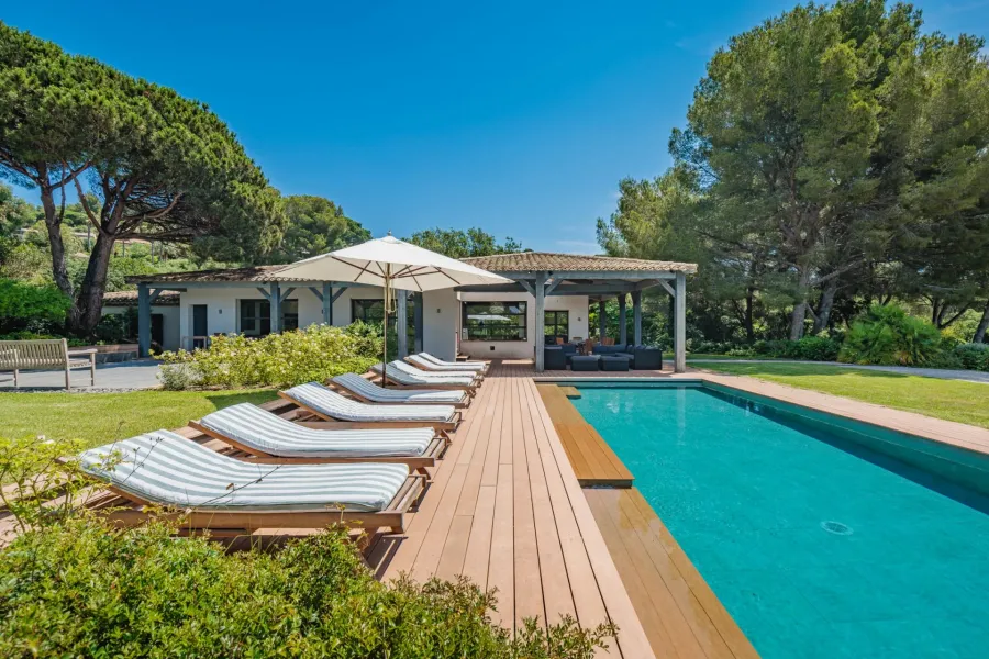 Villa Oliviera - Ramatuelle - Villa moderne avec accès direct à la plage et vue mer