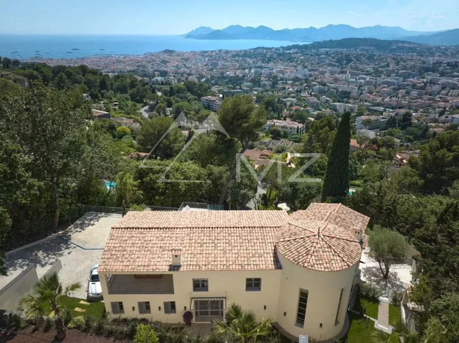 Hauts de Cannes Vue mer panoramique - propriété récemment rénovée - 3