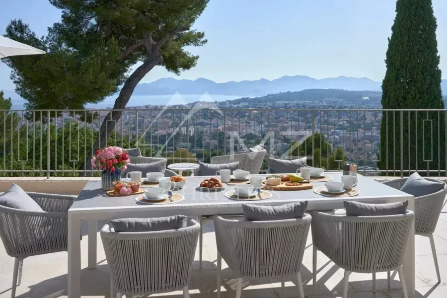 Hauts de Cannes Vue mer panoramique - propriété récemment rénovée - 4