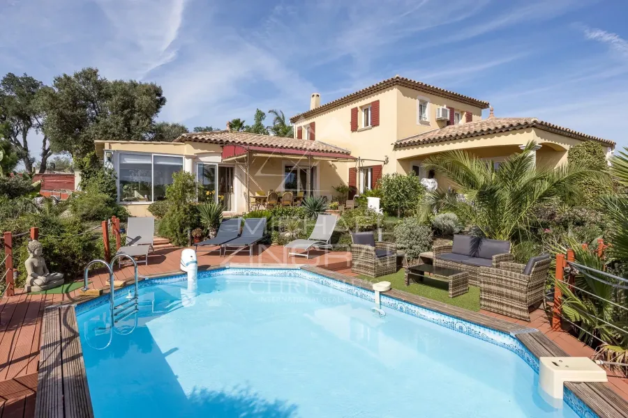 Nahe Mandelieu - Tanneron Village - Elegant Provenzalische Villa