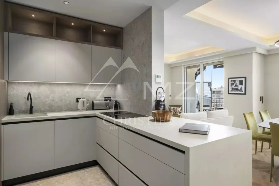 Cannes Croisette - Appartement 4 Pièces rénové - Vue mer - Etage élevé - 7