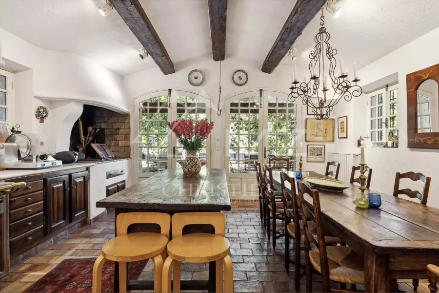Proche Saint-Paul-de-Vence - Superbe propriété de maître - 9