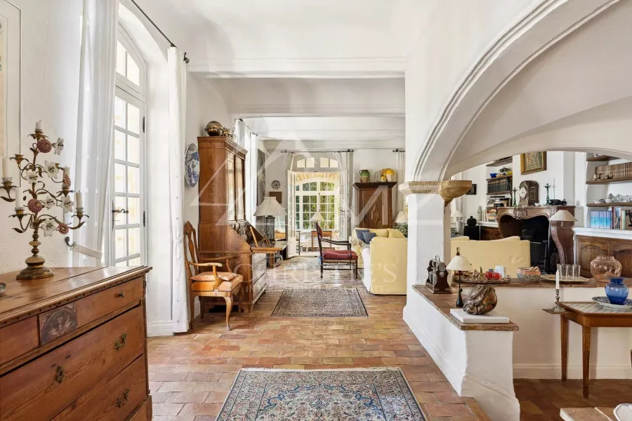 Proche Saint-Paul-de-Vence - Superbe propriété de maître - 6