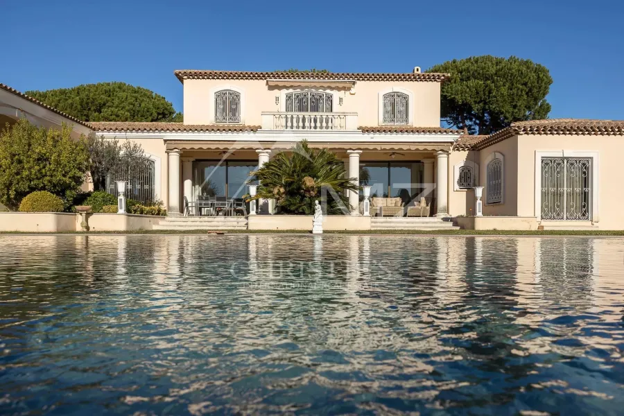 Exceptionnelle propriété dans un domaine privé - 4