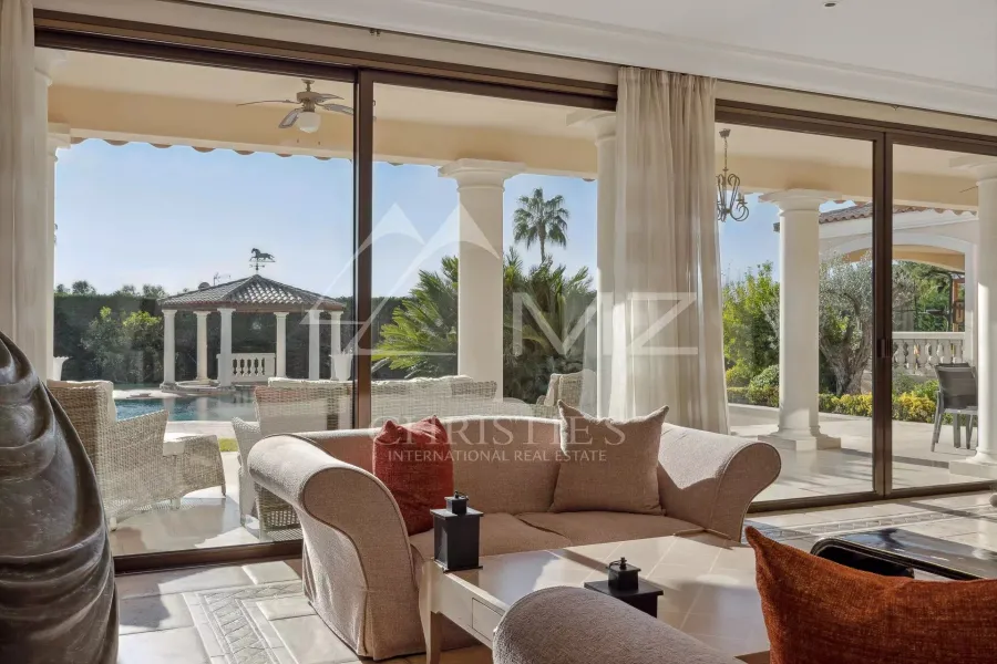 Exceptionnelle propriété dans un domaine privé - 9