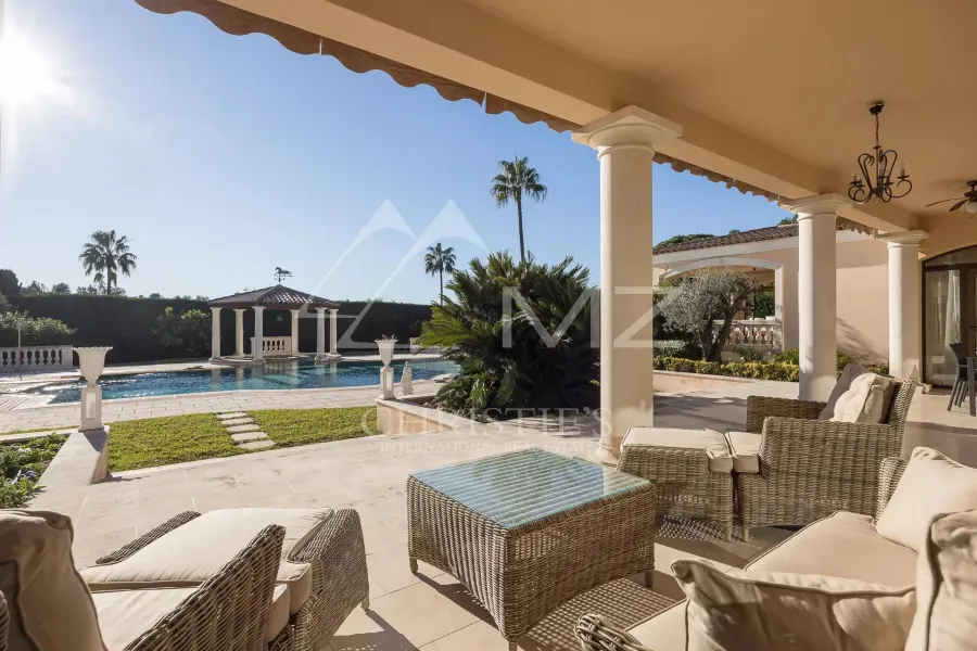 Exceptionnelle propriété dans un domaine privé - 7
