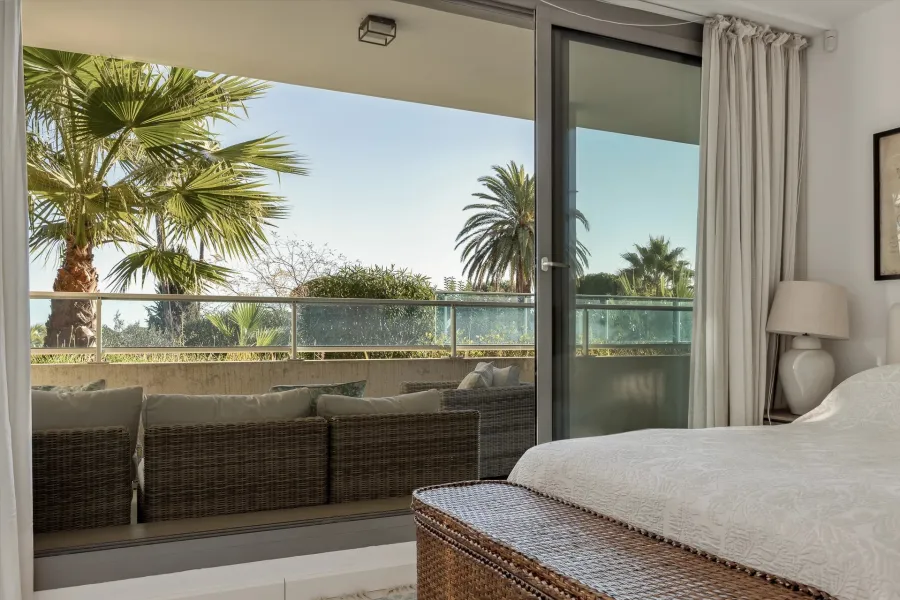 Apartment in a recent residence in Cap d'Antibes - 4
