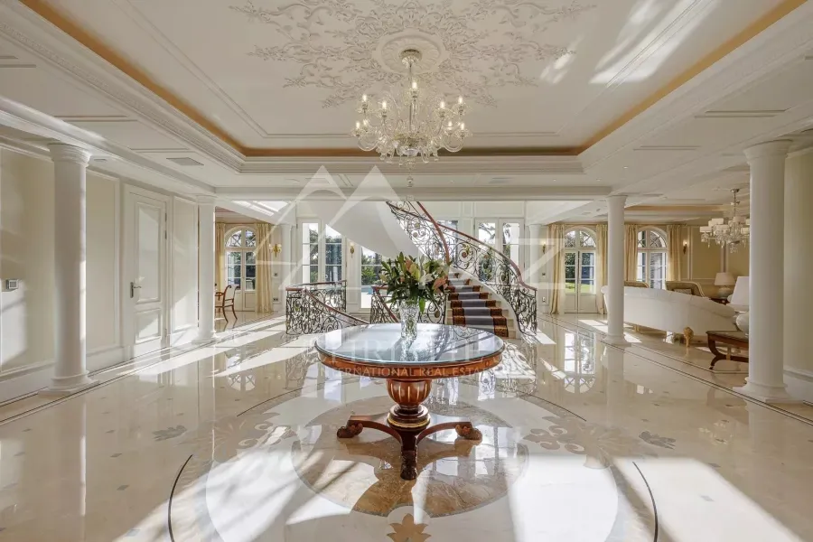 Super Cannes - Unique propriété florentine neuve - 7