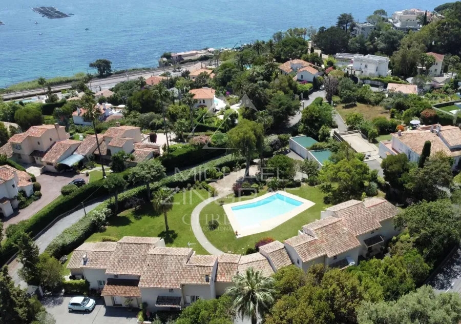 Proche Cannes - Villa mitoyenne avec vue mer