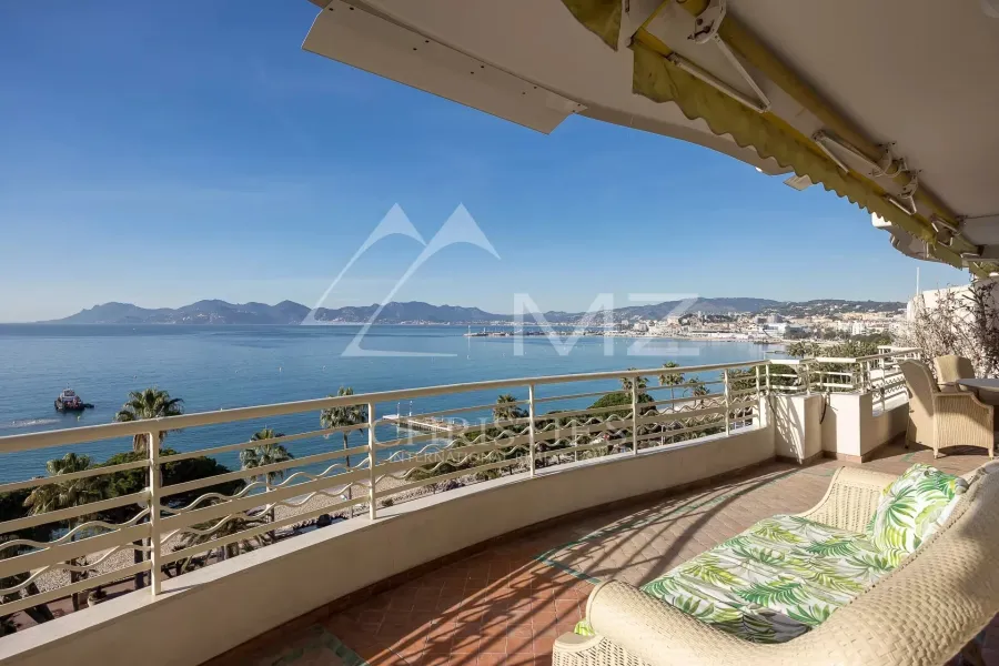 Cannes Croisette – Splendide appartement de 270 m² – Vue mer panoramique exceptionnelle - 2
