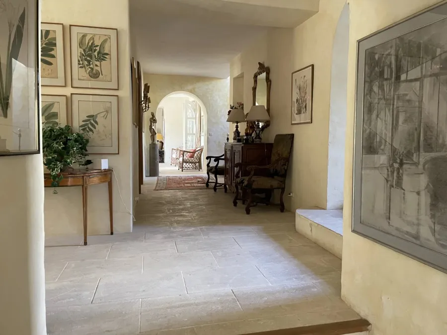 BASTIDE DE CHARME AU COEUR DU TERROIR DES CÔTES DE PROVENCE - 6