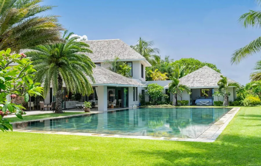 Mauritius - Beachfront Villa - Beau Champ