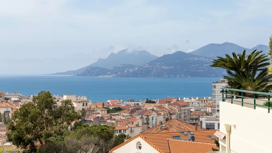 Rare, Penthouse a rénover - Cannes – Vue panoramique