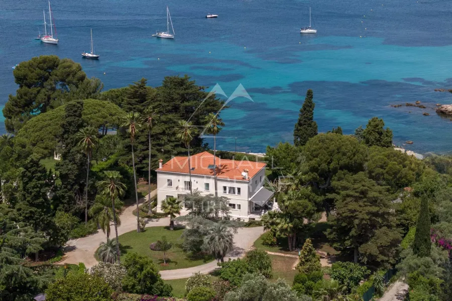 Propriété de prestige située sur le versant ouest du Cap d'Antibes - 2