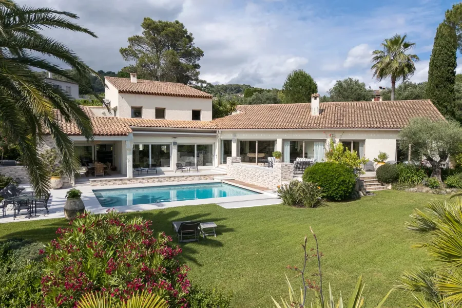 Proche Saint-Paul-de-Vence - Superbe propriété provençale - 5 chambres - 1