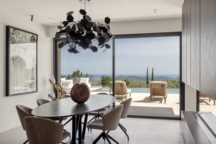 Arrière-pays Cannois - Villa contemporaine neuve avec vue panoramique mer - 5 chambres - 7