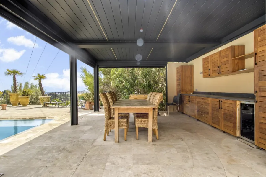 Mougins -  Vue dégagée sur les collines et la mer - 5 chambres - 3