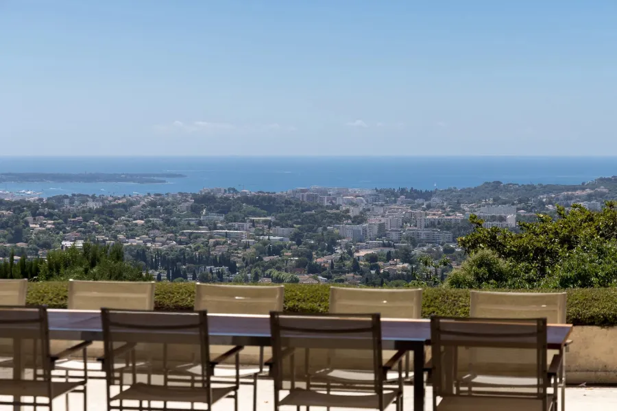Mougins - À pied du village, vue panoramique mer - 5 chambres - 4