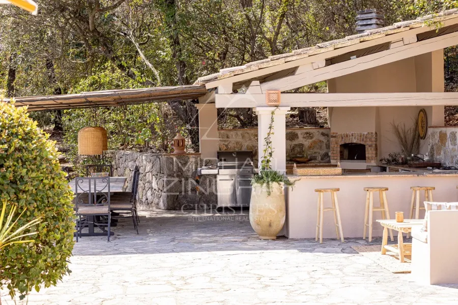Très belle villa provençale dans l'arrière pays de Grasse - 4 chambres - 8