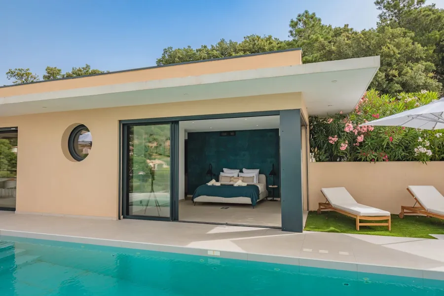 Wunderschöne moderne Villa mit Meerblick – Grimaud - 8