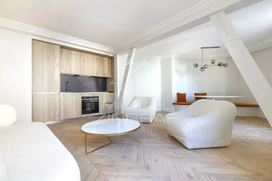ZU VERKAUFEN - ZWEIZIMMERWOHNUNG - RENOVIERT - ÉTOILE