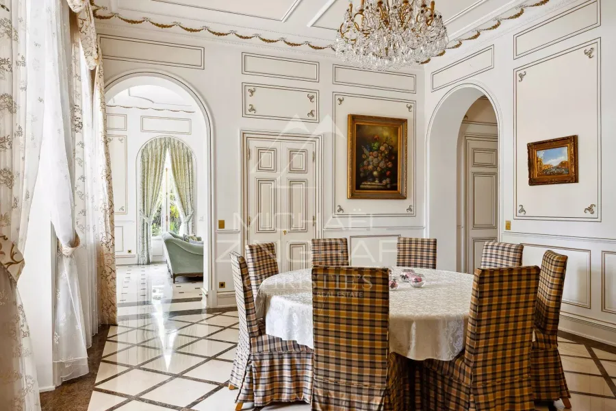 Cap d'Antibes - Magnifique Propriété style Belle époque  dans domaine privé - 9