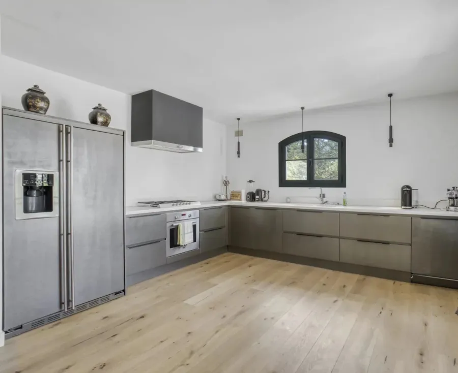 Valbonne - A pied du village - 4/5 chambres - 6