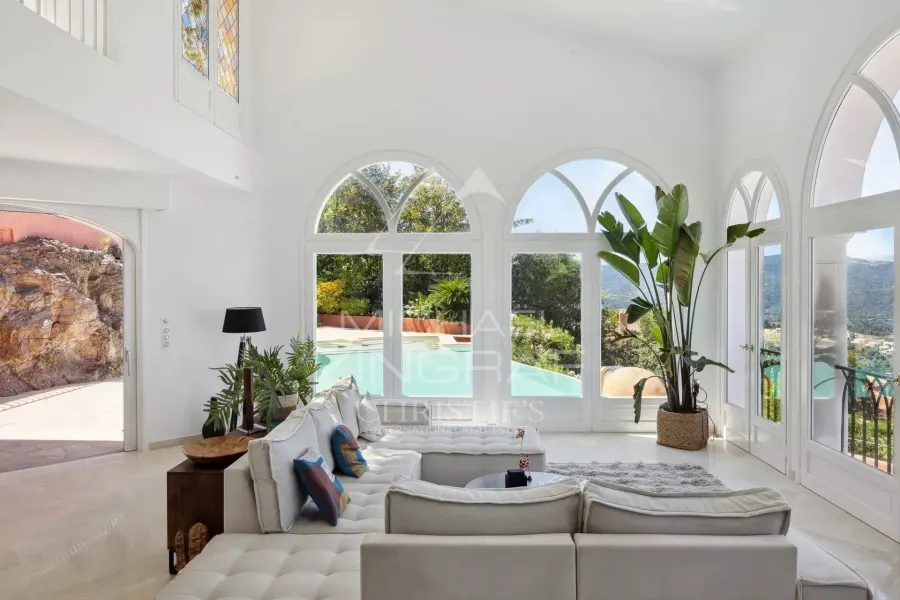 Théoule-sur-Mer - Villa rénovée - Domaine privé - 9