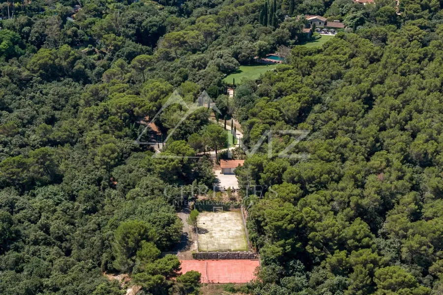 Proche Cannes - Villa dans parc 6 chambres - 7