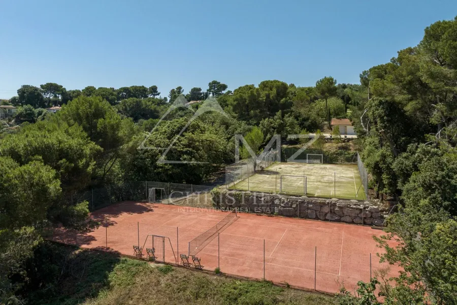 Proche Cannes - Villa dans parc 6 chambres - 8