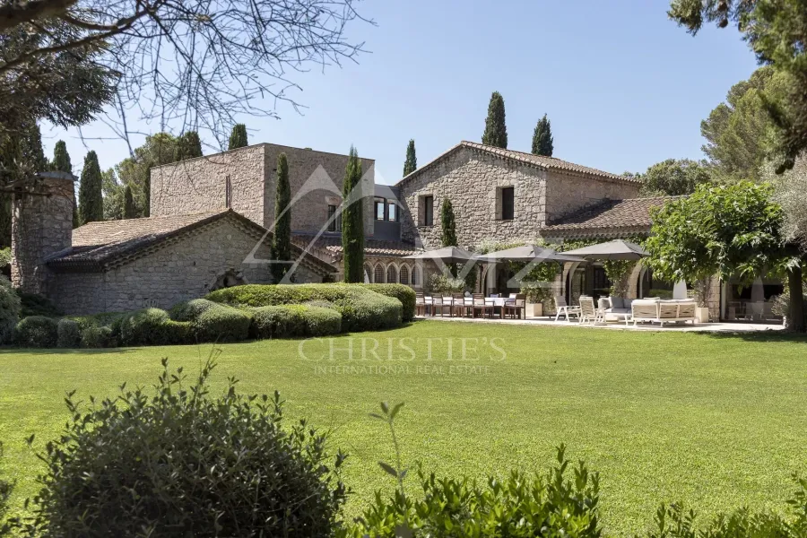 Proche Cannes - Villa dans parc 6 chambres - 2