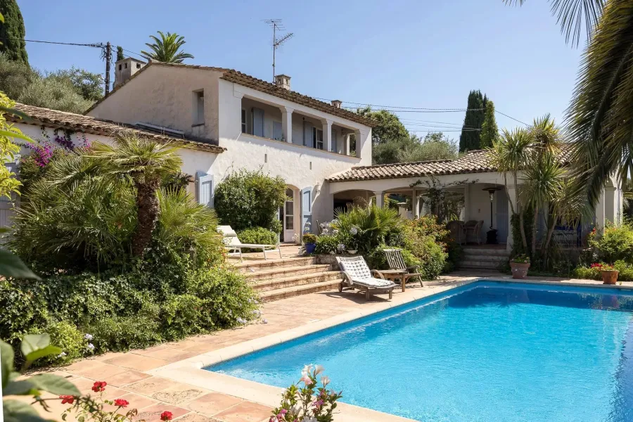 Tourrettes-sur-Loup - Villa provençale avec vue mer - 1