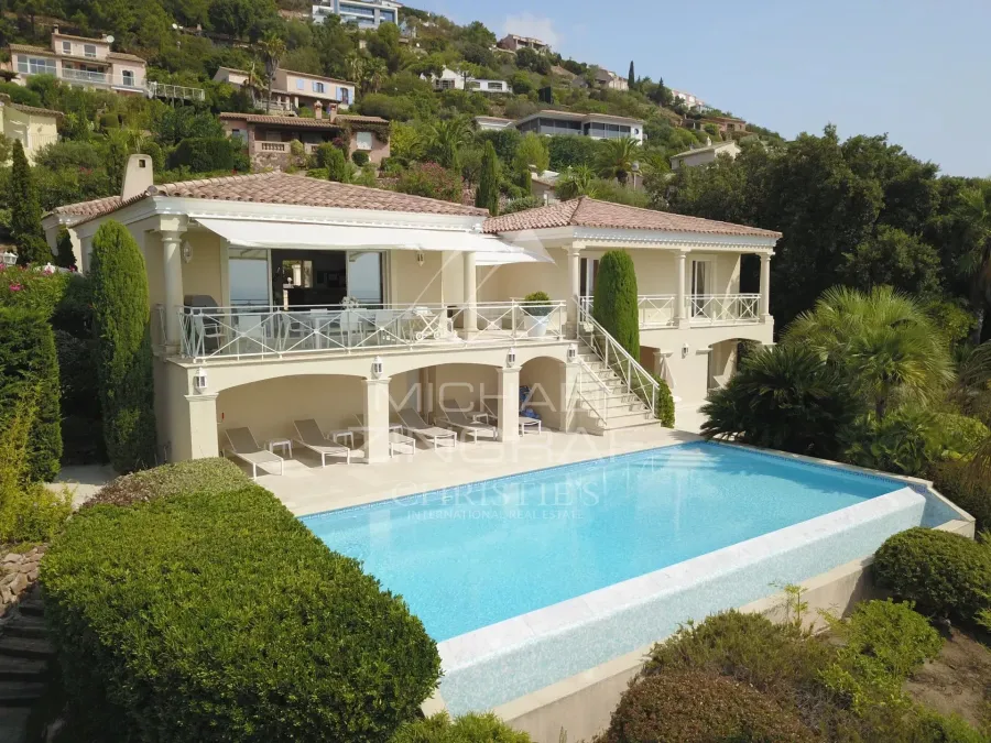 PROCHE CANNES - VILLA VUE MER - ANTHEOR