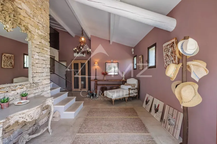 Gordes  - Belle maison en pierre sur un terrain constructible avec piscine - 8