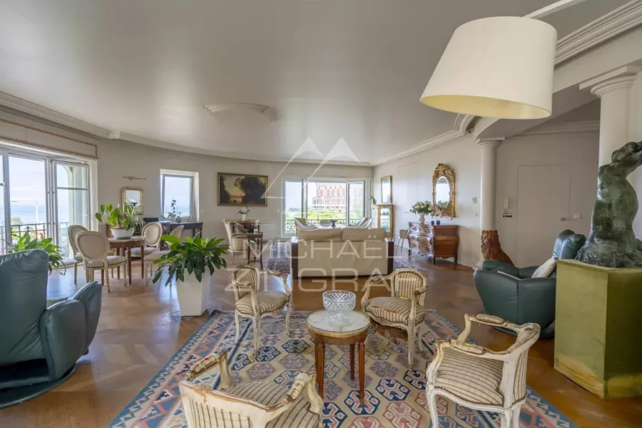 Face à l’Océan : Appartement d’exception face au Palais - 3
