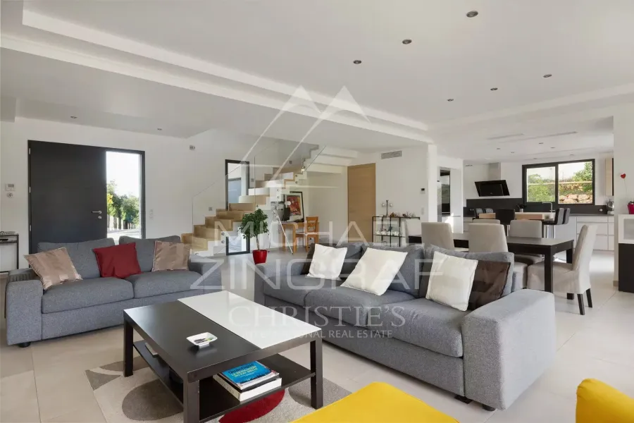 Lumineuse villa contemporaine - 3