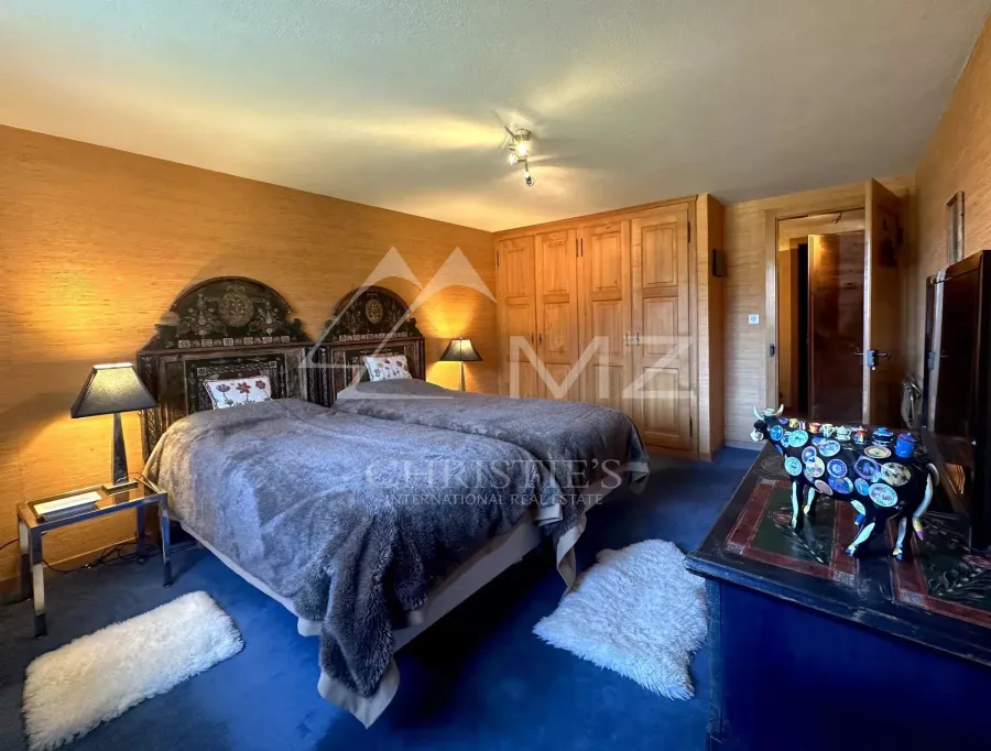 Chalet chaleureux et élégant à LOUER avec vue unique sur la vallée de Gstaad - 9