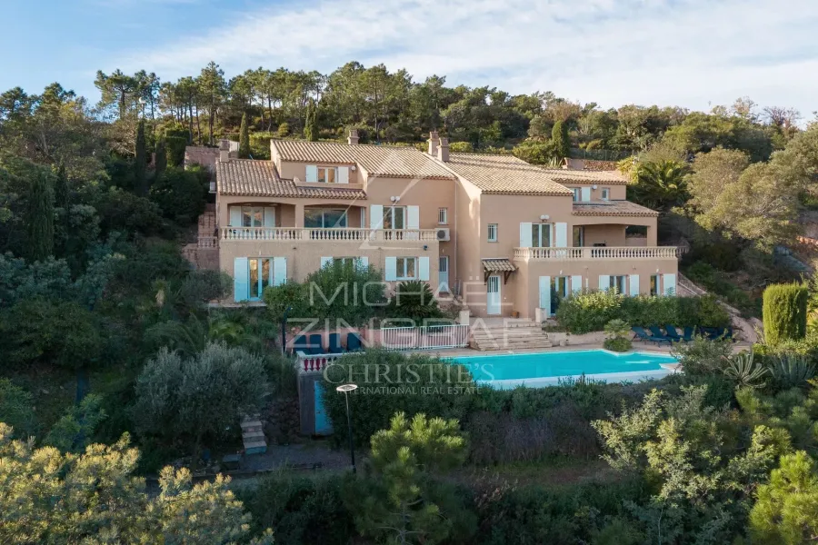 ANTHÉOR - SUPERBE VILLA DOUBLE AVEC VUE MER - 2