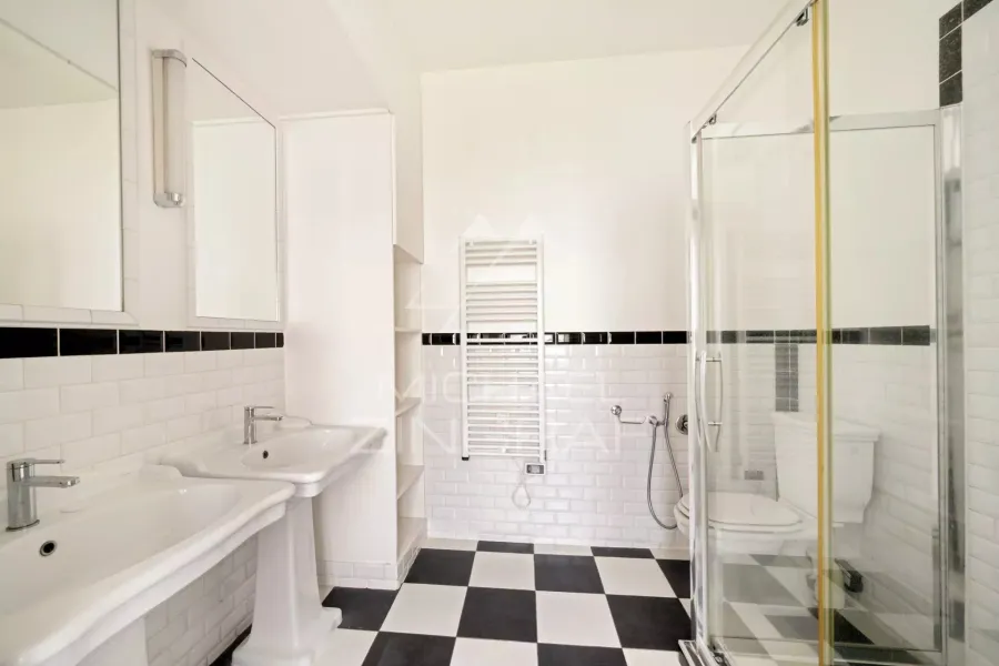 À VENDRE - APPARTEMENT PARFAIT ÉTAT - 2 PIÈCES - RUE DE VARENNE - 5