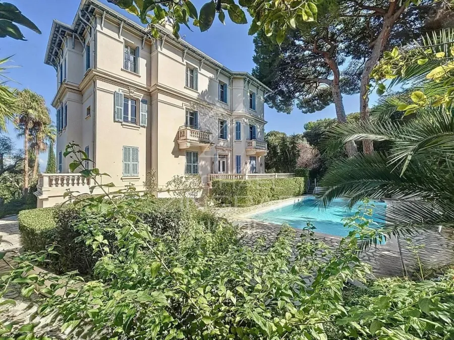 Cap d'Antibes versant Est - Appartement vue mer  au coeur d'une villa Belle Époque avec terrasse - 2