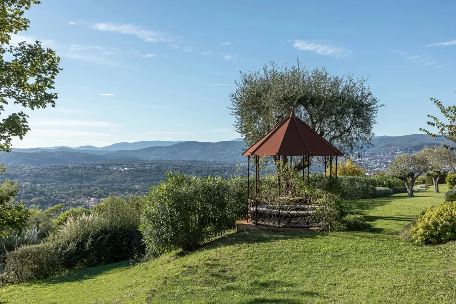 Proche Mougins - Domaine sécurisé, vue panoramique - 6 chambres - 4
