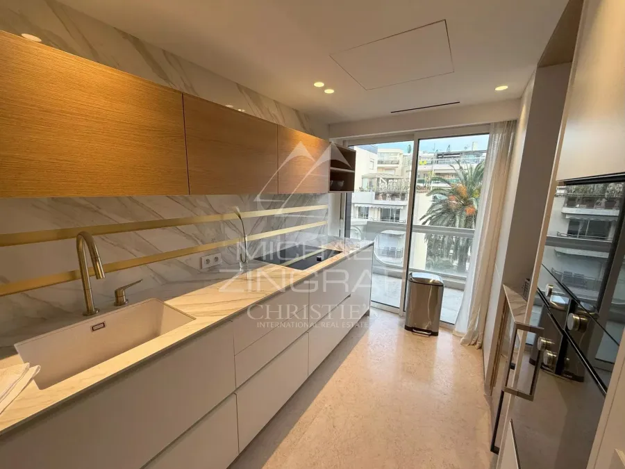 Cannes Croisette - 2 chambres vue mer - 5