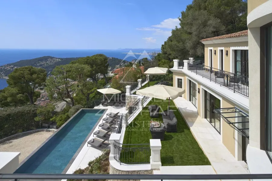 Une villa de prestige avec service hôtelier et vue imprenable - 9