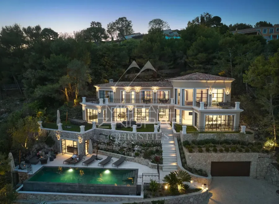 Une villa de prestige avec service hôtelier et vue imprenable - 1