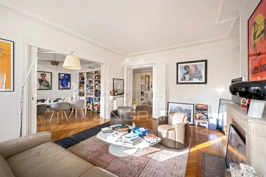 Location - Appartement - 2 chambres - Rue de l'Université Paris 7 - 2