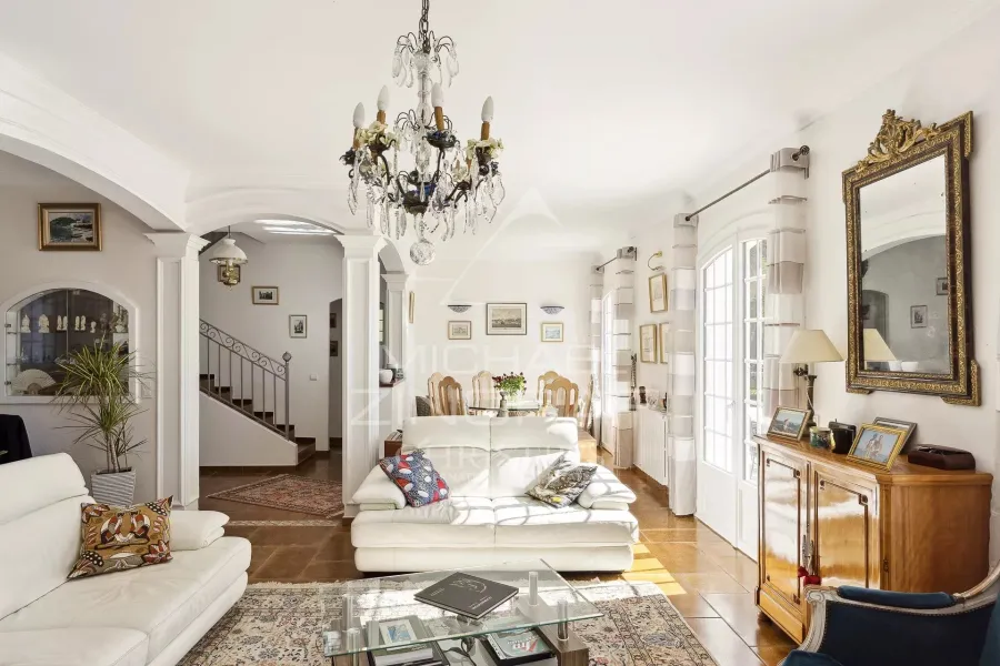 Hauteurs du Cannet Résidentiel - Belle maison familiale avec vue agréable - 5