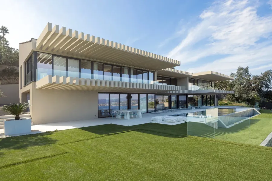 Proche Saint-Tropez - Villa d'exception avec magnifique Vue Mer