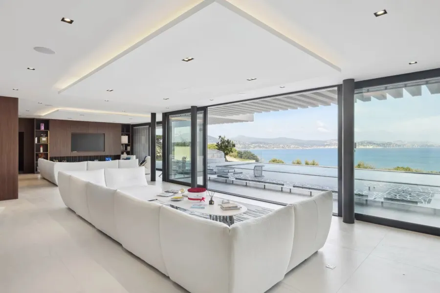 Proche Saint-Tropez - Villa d'exception avec magnifique Vue Mer - 3