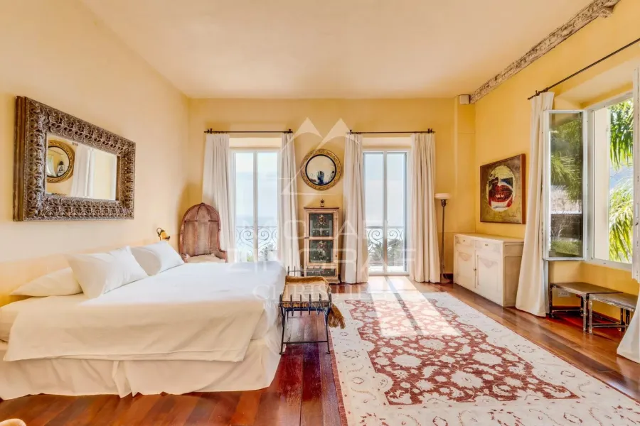 Eze sur Mer - Villa de style italien face à la mer - 9