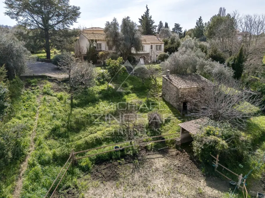 Proche Nice - Superbe opportunité dans un écrin de verdure - 5